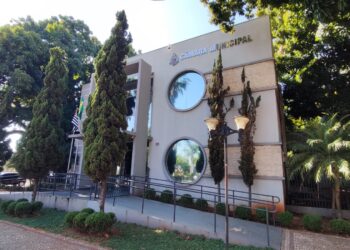 Justiça suspende votação da Câmara e determina abertura de CEI para investigar segurança de servidores em Tatuí