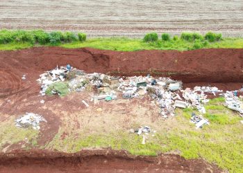 Prefeitura de Itararé é multada após Cetesb identificar 'lixão' irregular às margens de rodovia