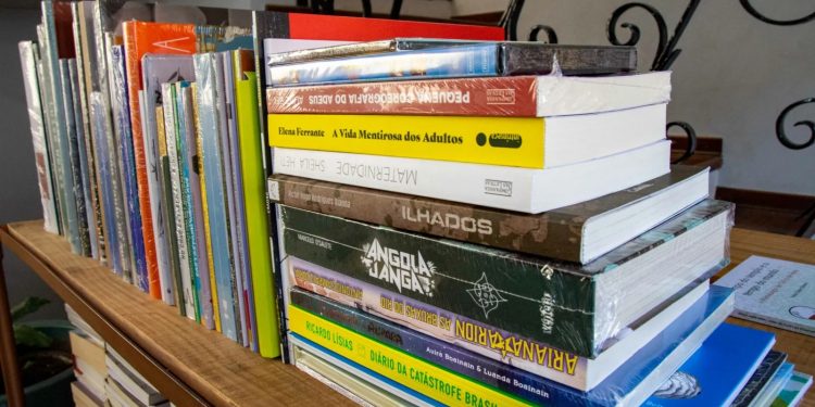 Biblioteca de Tatuí promove campanha para devolução de livros atrasados sem cobrança de multa