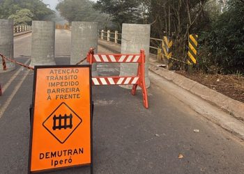 Ponte interditada causa transtornos para moradores de Iperó e Tatuí